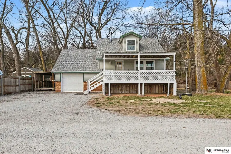 2896 Plattevale Drive, Ashland, NE 68003 - #2