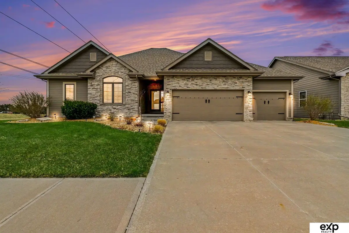 18707 Spaulding Street, Elkhorn, NE 68022 - #1