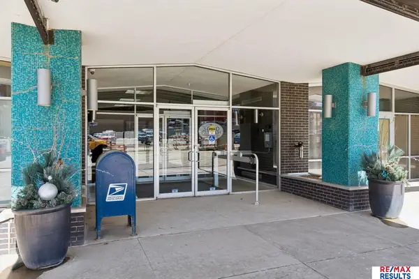 3000 Farnam Street #7i, Omaha, NE 68131