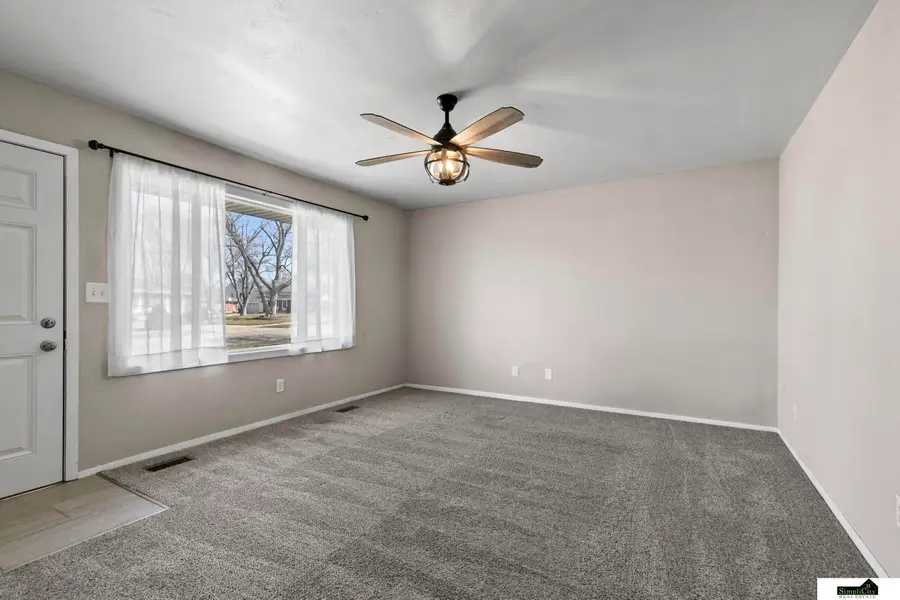 13851 Lancashire Street, Waverly, NE 68462 - #3