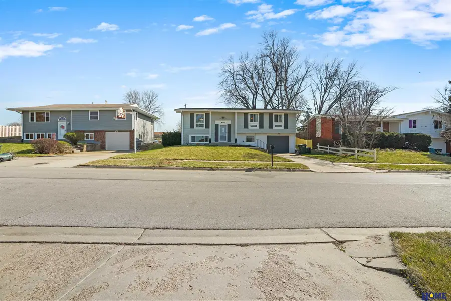 8321 Elizabeth Drive, Lincoln, NE 68505 - #3