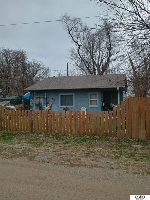 702 Jaynes Street, Omaha, NE 68110