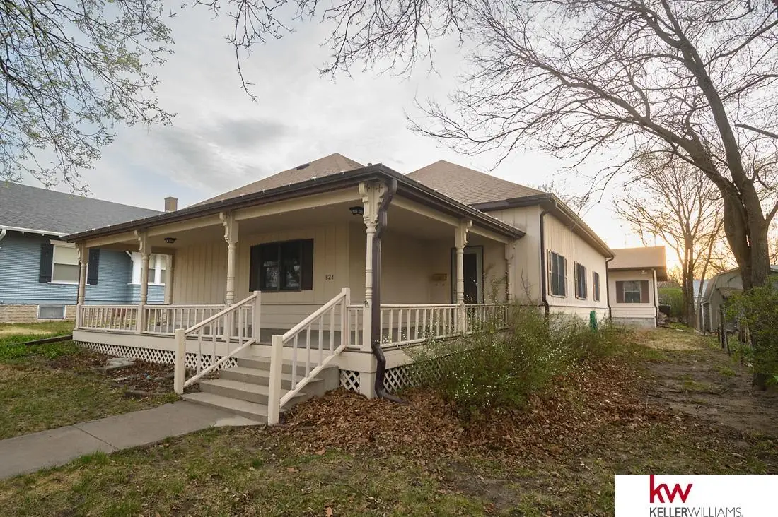 824 N Commercial Avenue, Superior, NE 68978 - #1