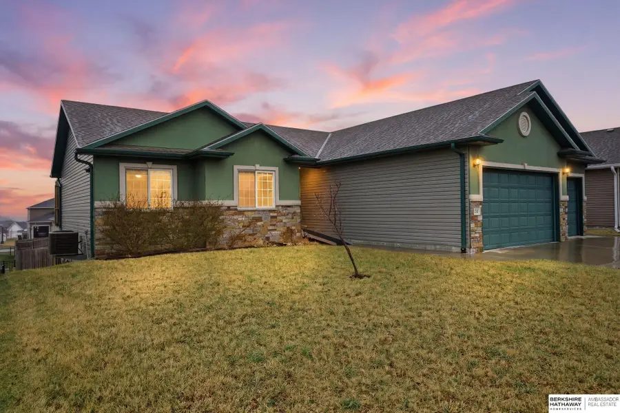 710 N 95th Street, Lincoln, NE 68505 - #2