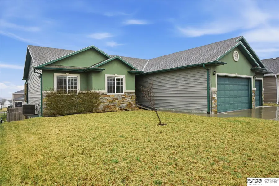 710 N 95th Street, Lincoln, NE 68505 - #3