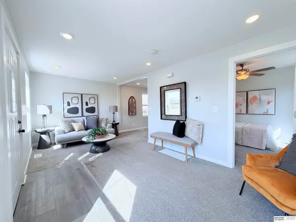 4360 Laurel Avenue, Omaha, NE 68111