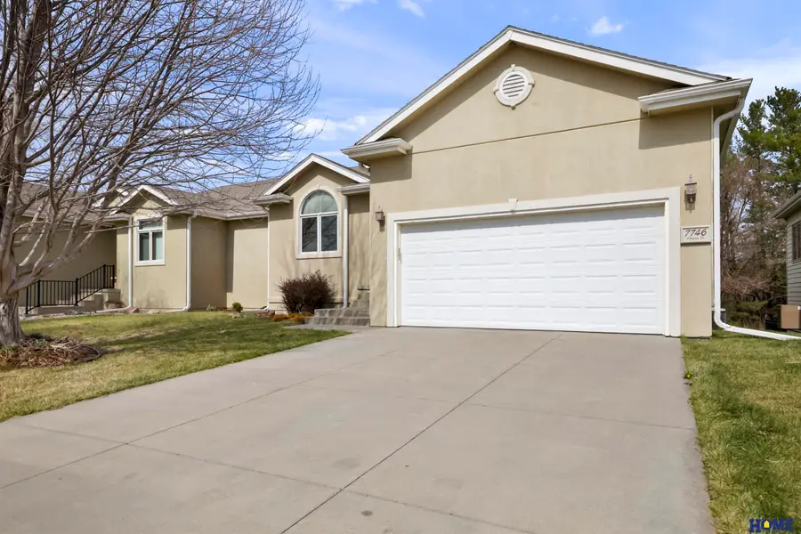 7746 Phares Drive, Lincoln, NE 68516 - #2