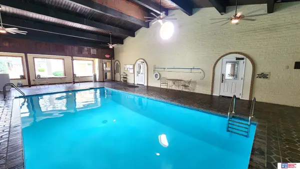 6805 Summerset Court, Lincoln, NE 68516