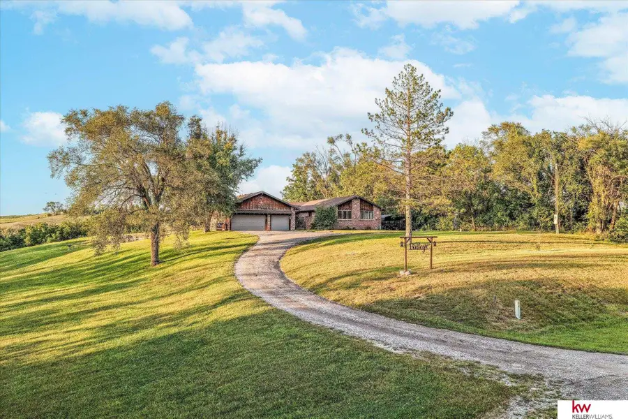 2377 Shea De Drive, Missouri Valley, IA 51555 - #2