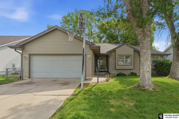 3220 Richard Court, Lincoln, NE 68521
