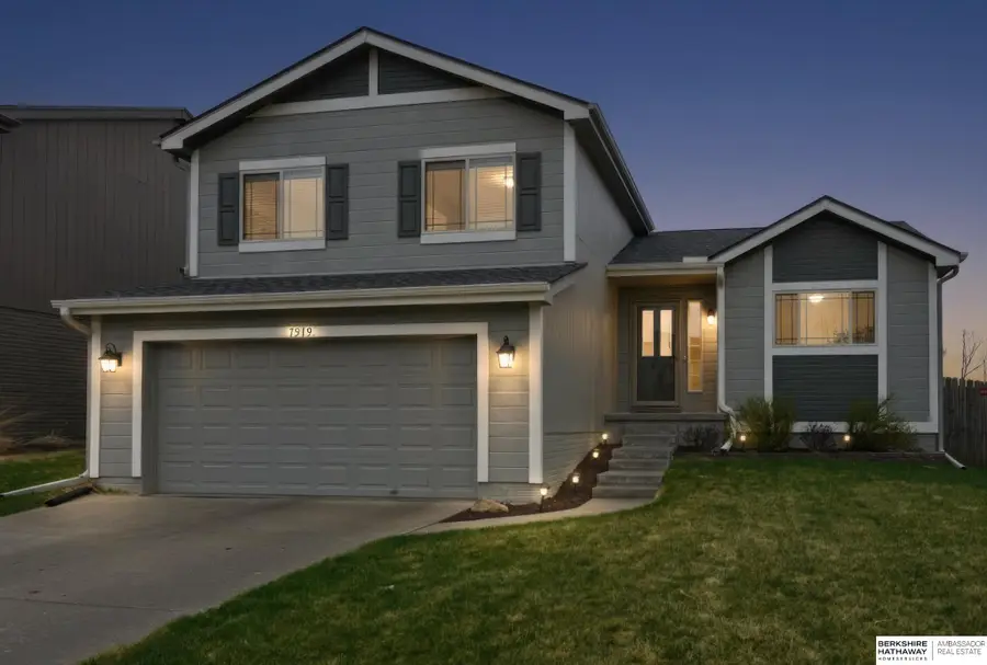 7519 N 143rd Street, Omaha, NE 68142 - #2