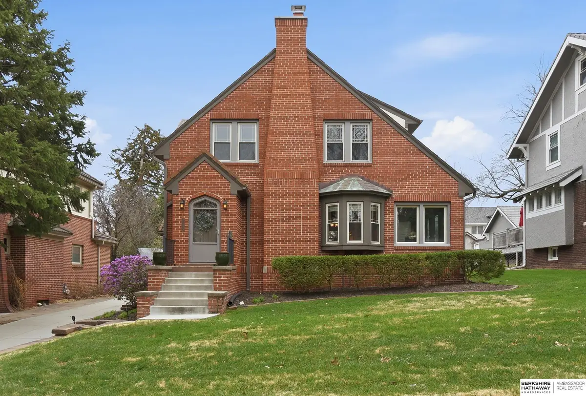 5165 Jackson Street, Omaha, NE 68106 - #1