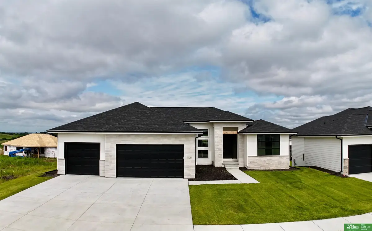 5430 N 212 Avenue, Elkhorn, NE 68022 - #1