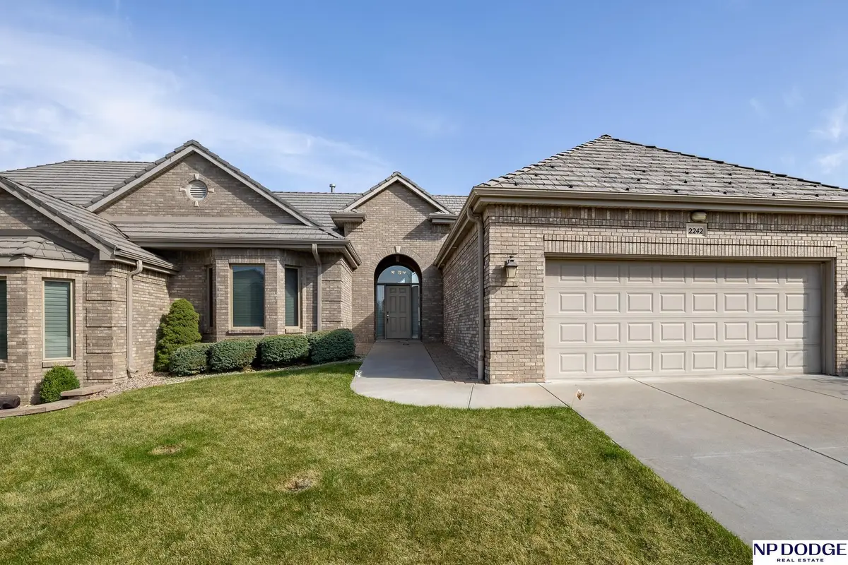 2242 Stone Creek Loop S, Lincoln, NE 68512 - #1