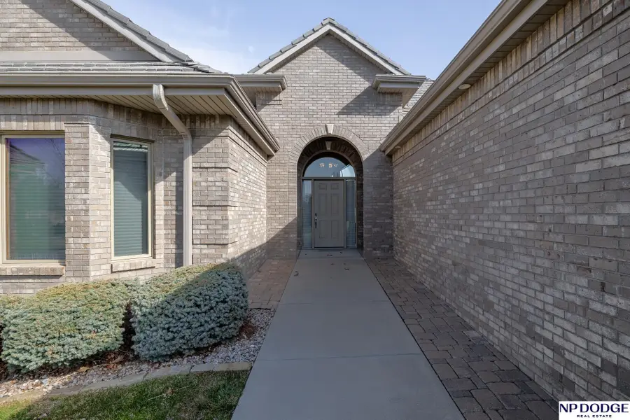 2242 Stone Creek Loop S, Lincoln, NE 68512 - #2