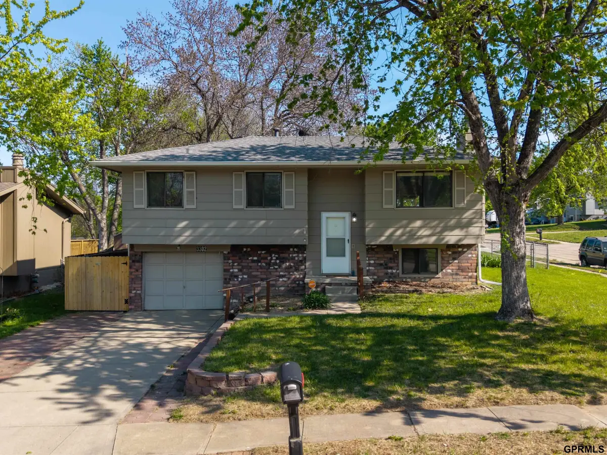 3302 Granada Parkway, Bellevue, NE 68123 - #1