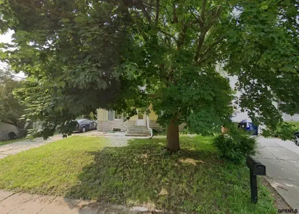 900 Mclaughlin Circle, Bellevue, NE 68005