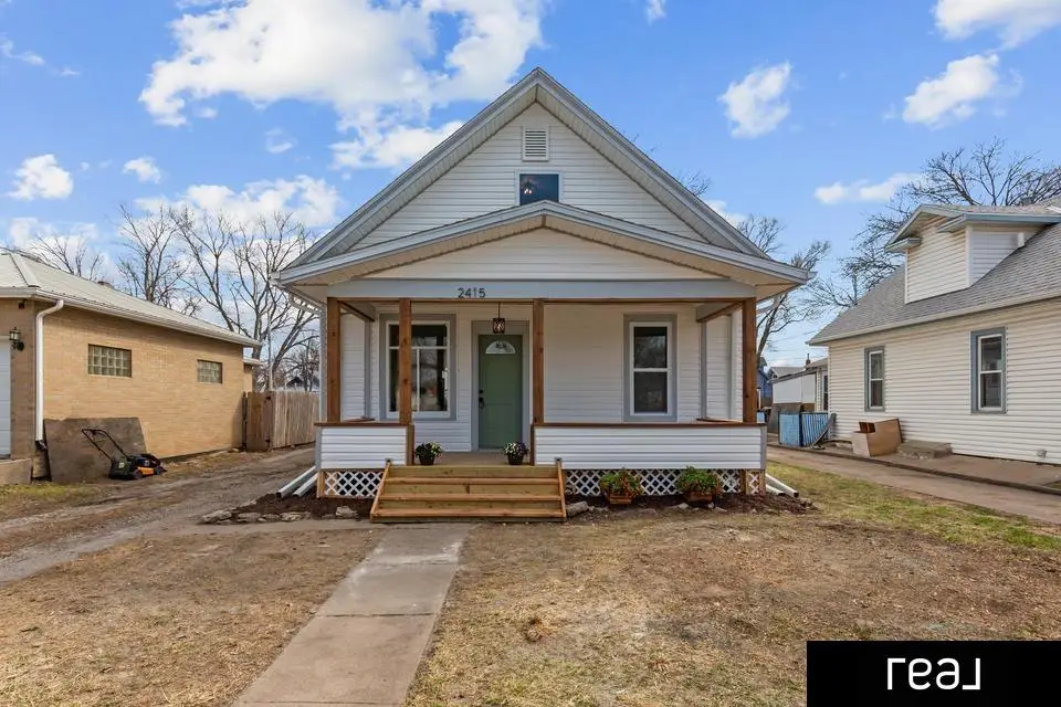 2415 Avenue F, Council Bluffs, IA 51501 - #1