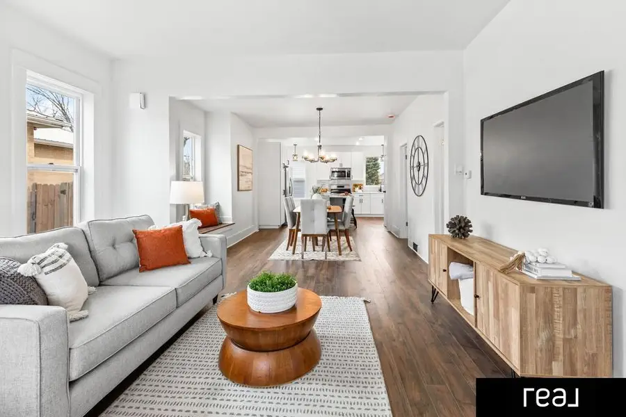 2415 Avenue F, Council Bluffs, IA 51501 - #3