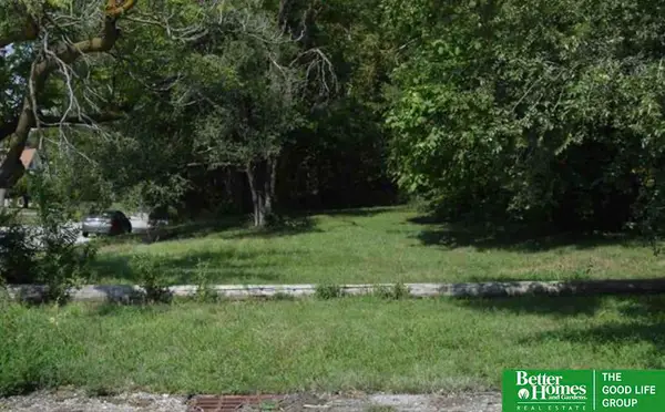 524 Center Street, Omaha, NE 68108