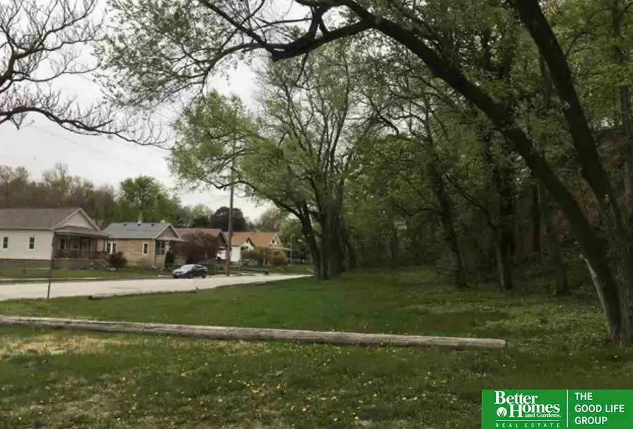 524 Center Street, Omaha, NE 68108 - #2