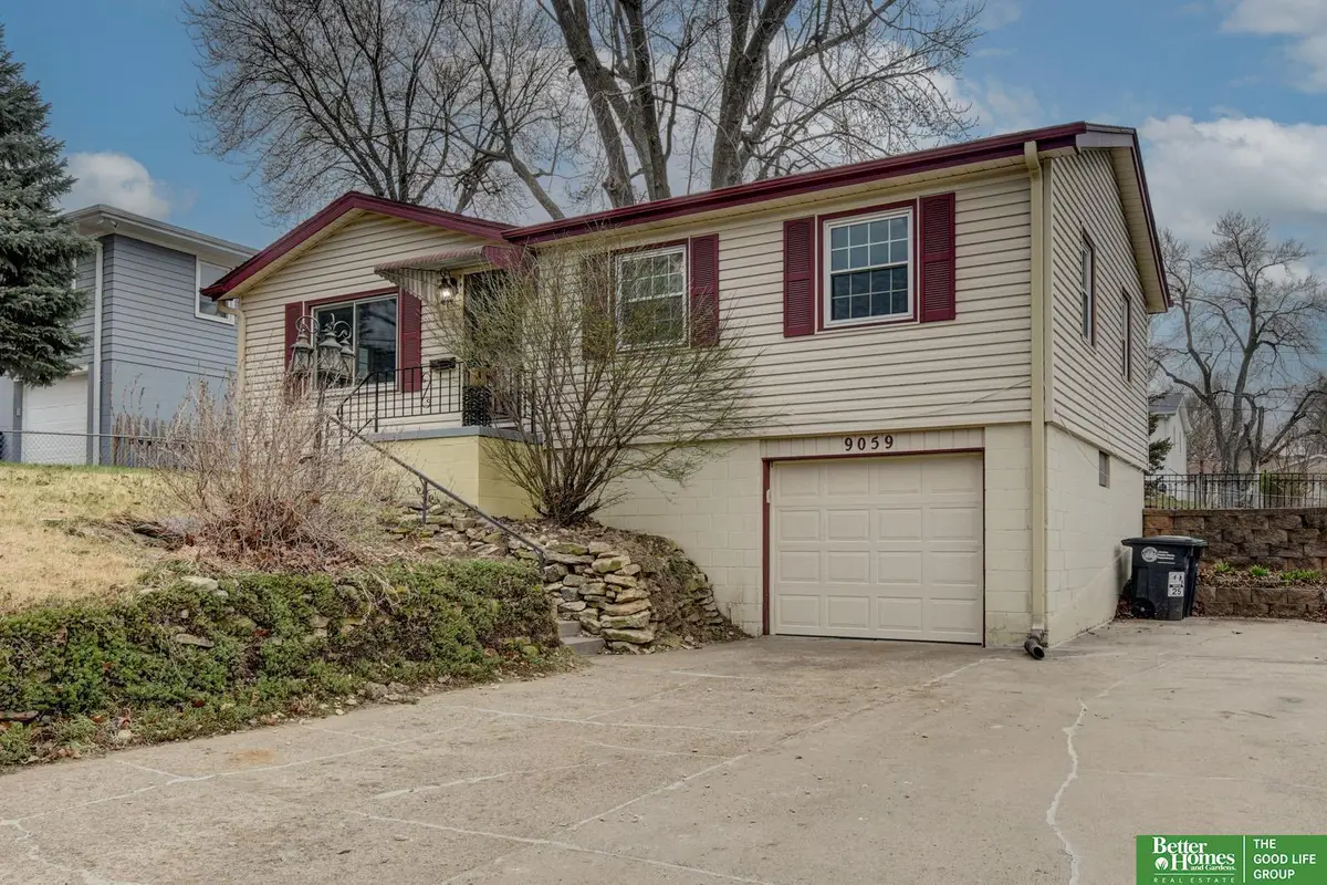 9059 Valley Street, Omaha, NE 68124 - #1