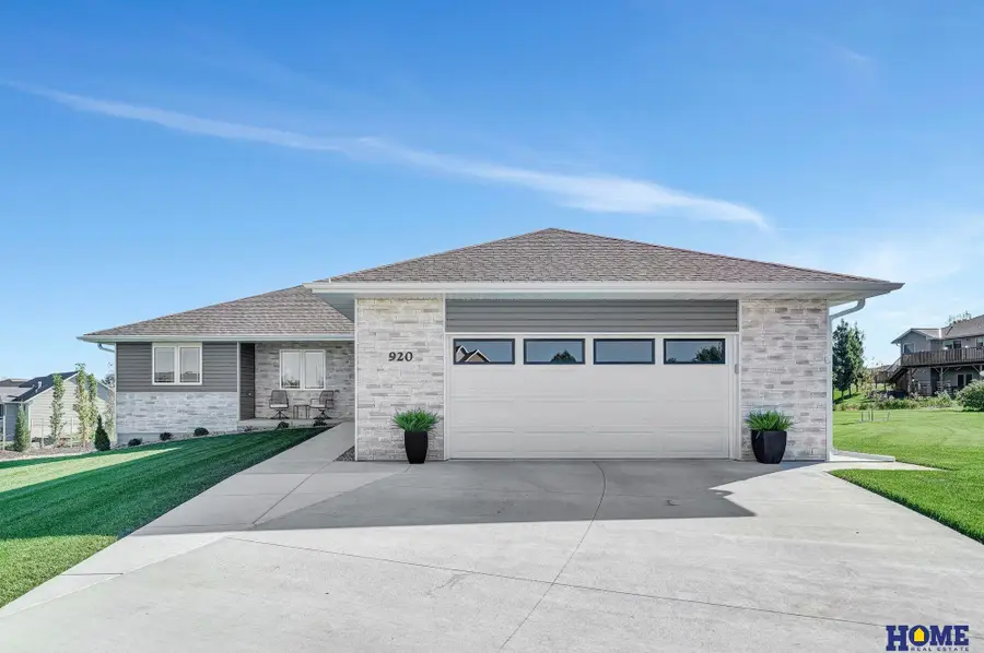 920 Dundee Court, Crete, NE 68333 - #2