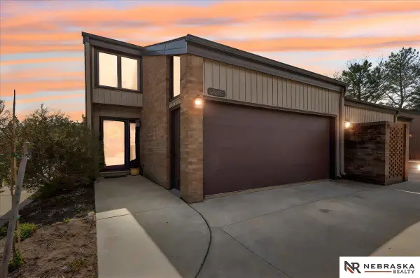 2801 Park Place Drive, Lincoln, NE 68506