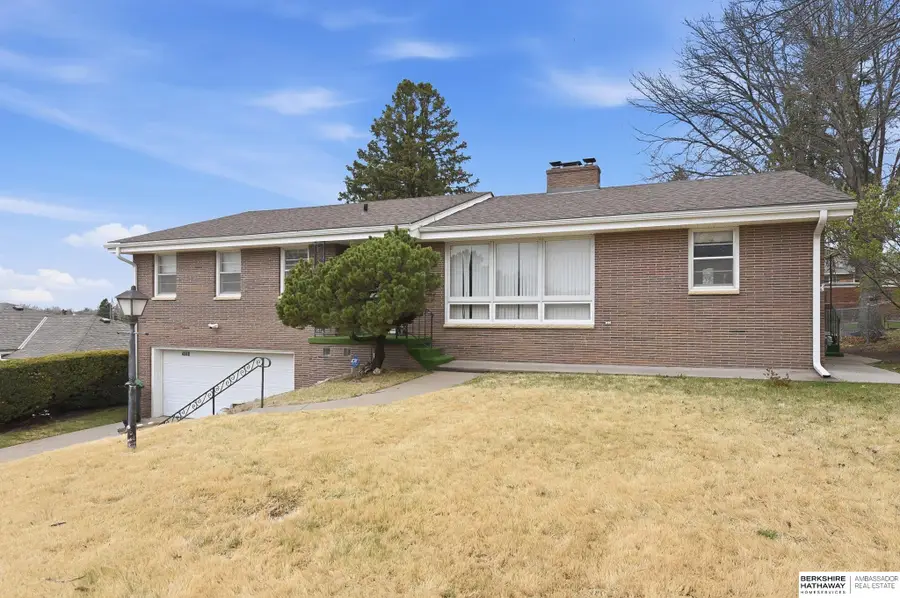 4668 Drexel Street, Omaha, NE 68117 - #3