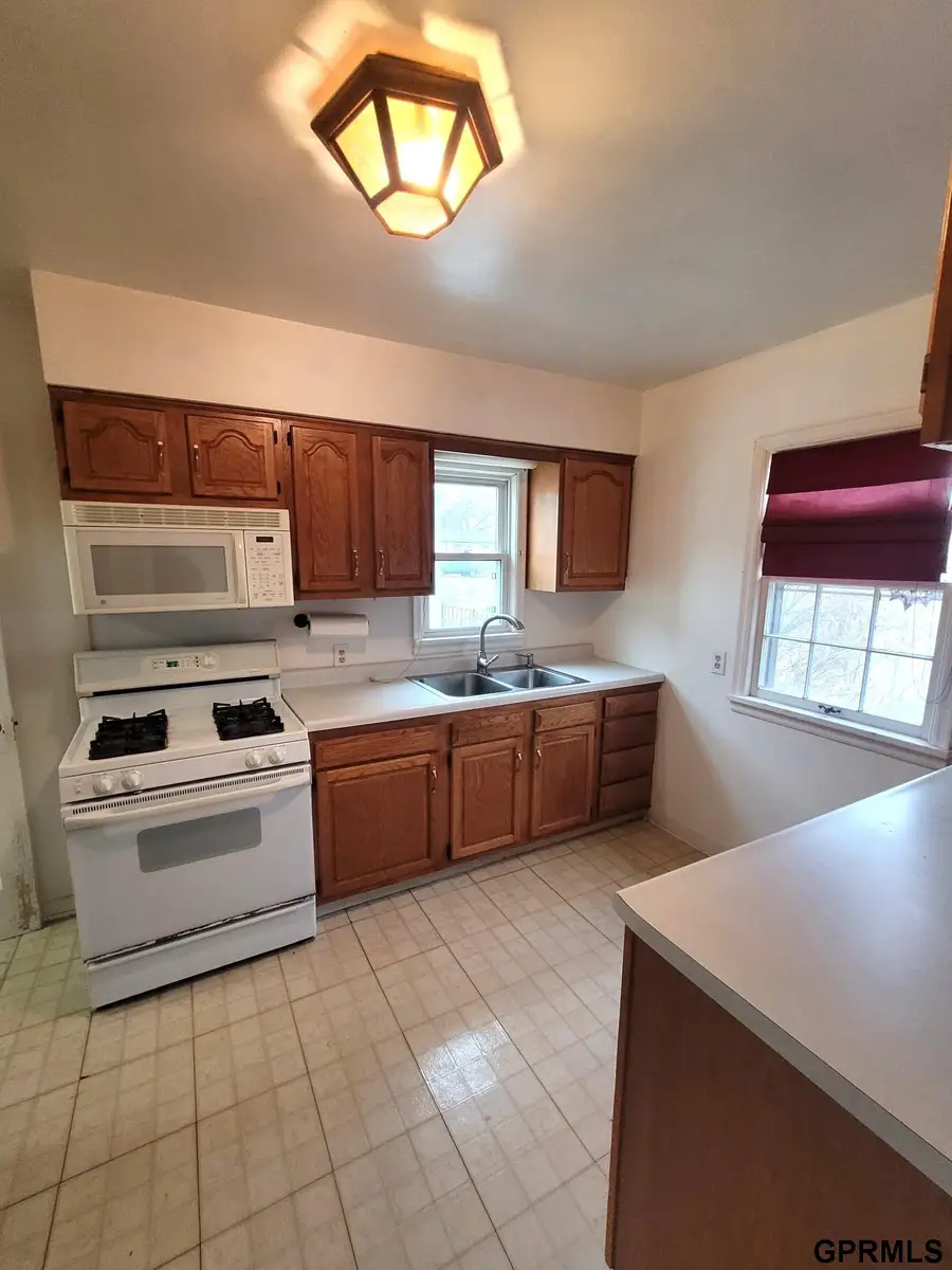 2306 Jackson Street, Bellevue, NE 68005 - #3