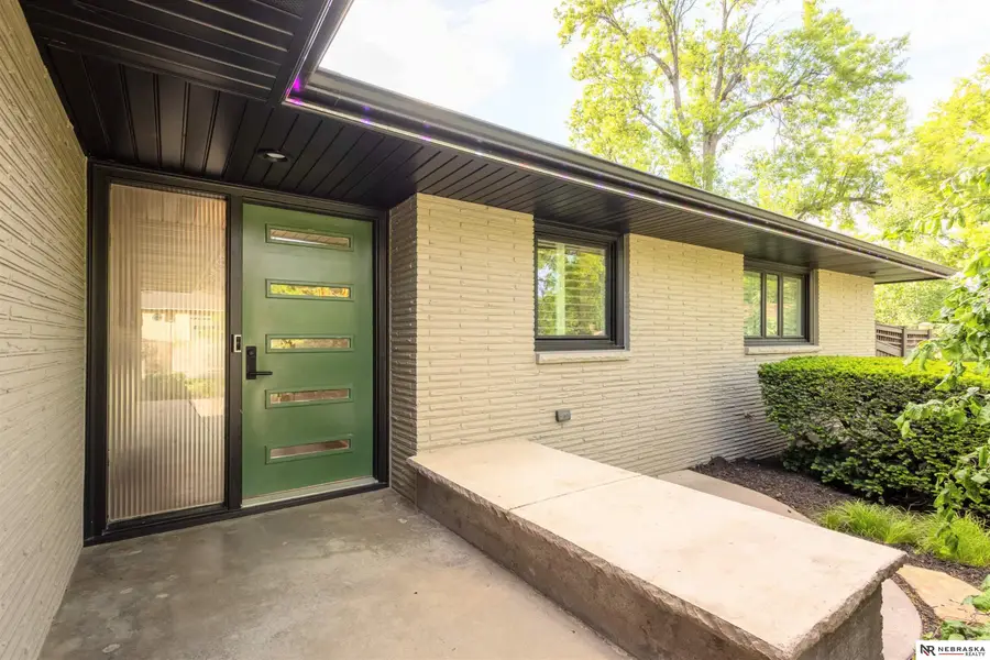 1509 Skyline Drive, Lincoln, NE 68506 - #3