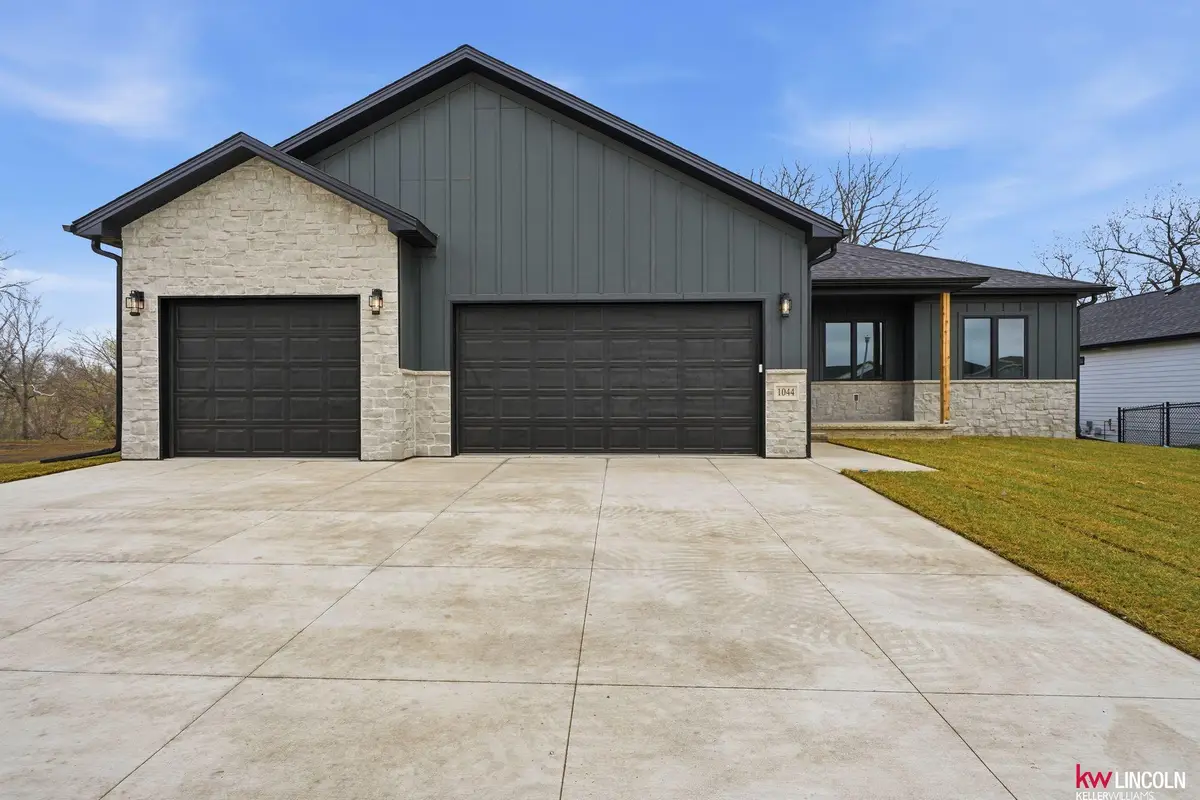 1044 Tuscan Trail, Hickman, NE 68372 - #1