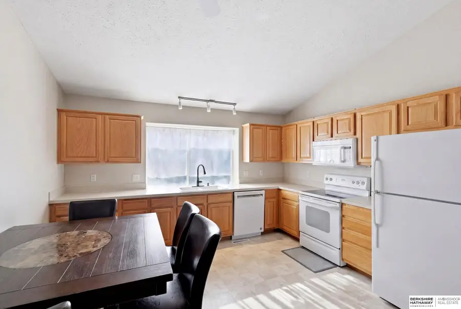 8929 N 78th Avenue Circle, Omaha, NE 68122 - #3