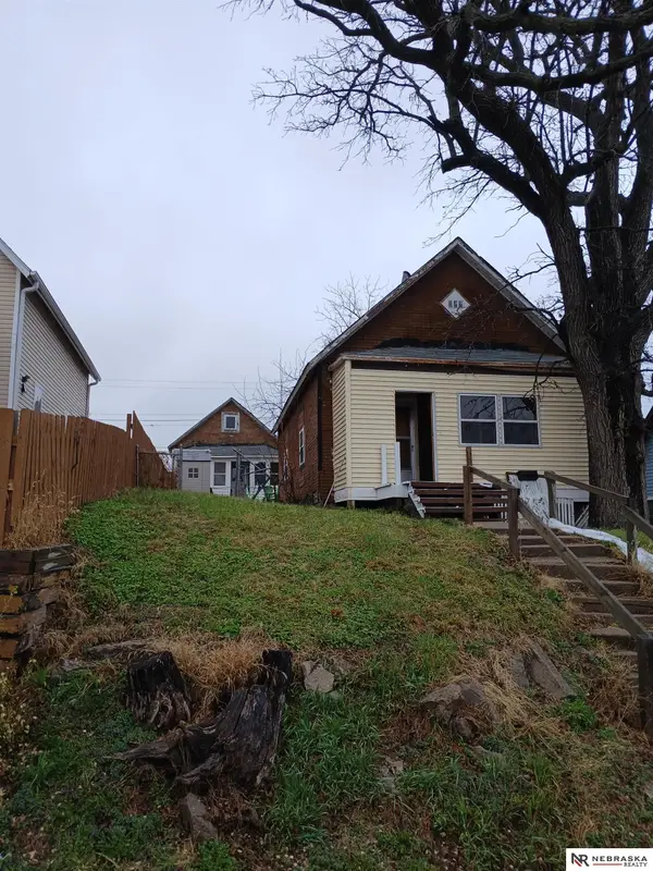 4713 S 20th Street, Omaha, NE 68107