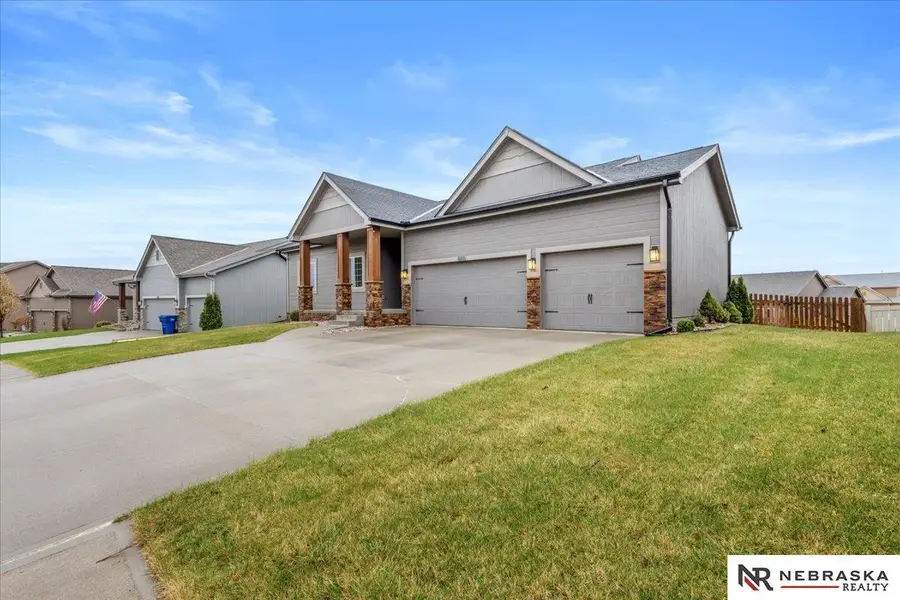 16471 Read Street, Bennington, NE 68007 - #2