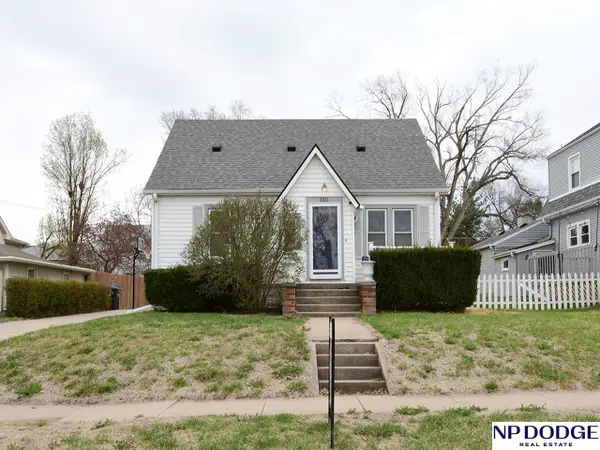 3311 N 205 Street, Omaha, NE 68022