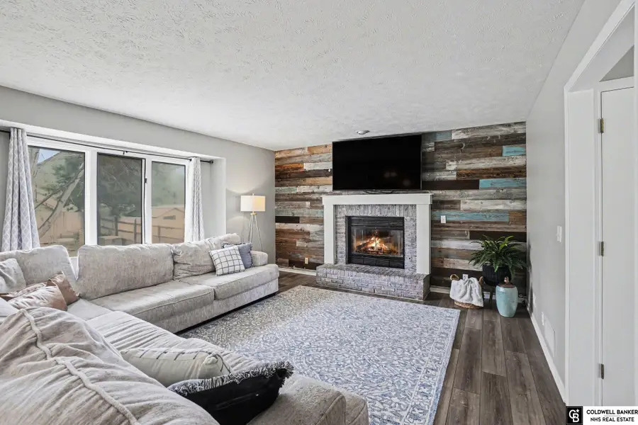 1914 Franklin Drive, Papillion, NE 68133 - #3