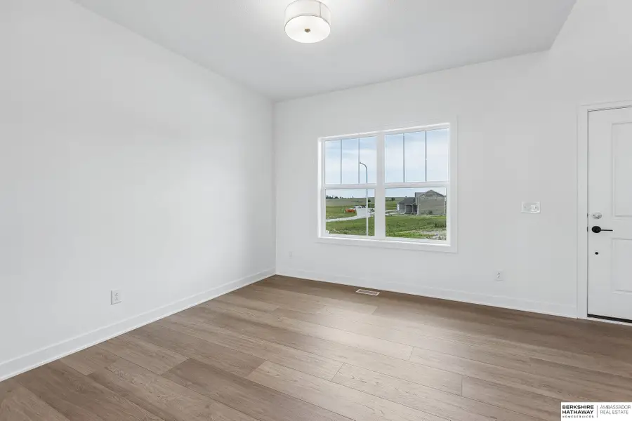 20909 Nebraska Avenue, Elkhorn, NE 68022 - #3