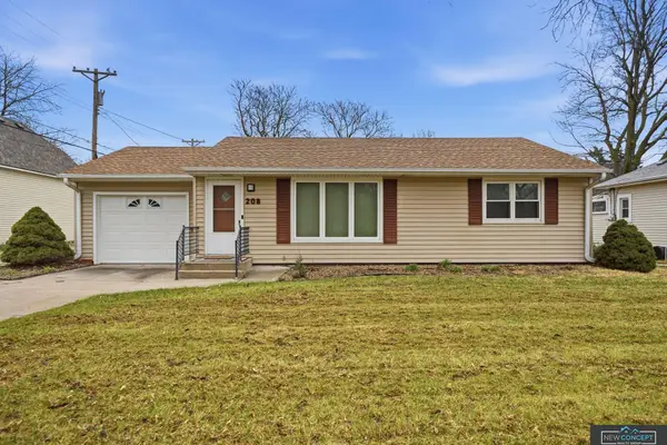 208 N 16th Street, Beatrice, NE 68310