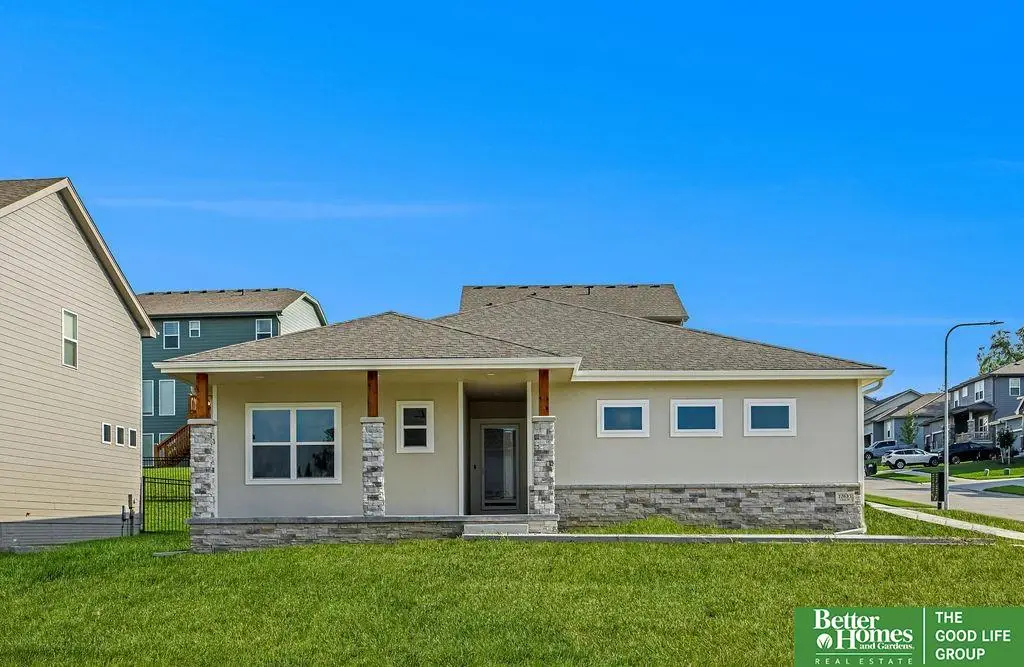 17635 Clay Street, Bennington, NE 68007 - #1