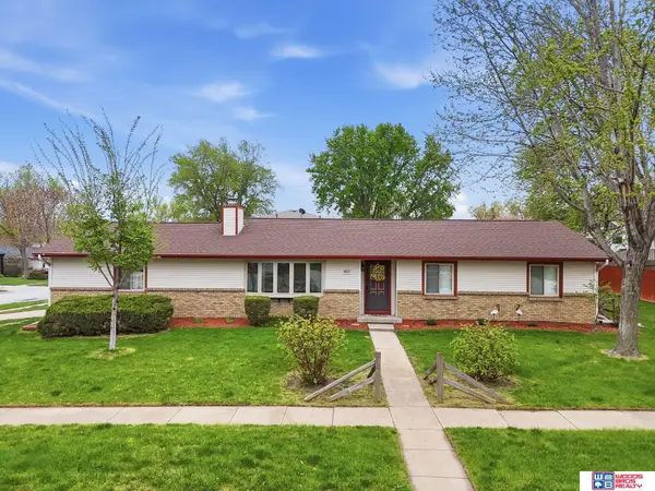 401 W Burt Drive, Lincoln, NE 68521