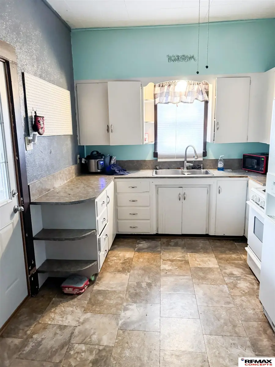 416 N 8th Street, Wymore, NE 68466 - #3