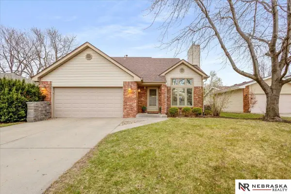 5424 Sugarberry Court, Lincoln, NE 68516
