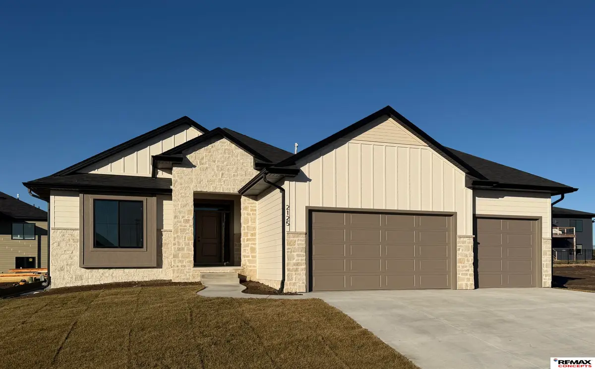 2125 S 95 Street, Lincoln, NE 68520 - #1
