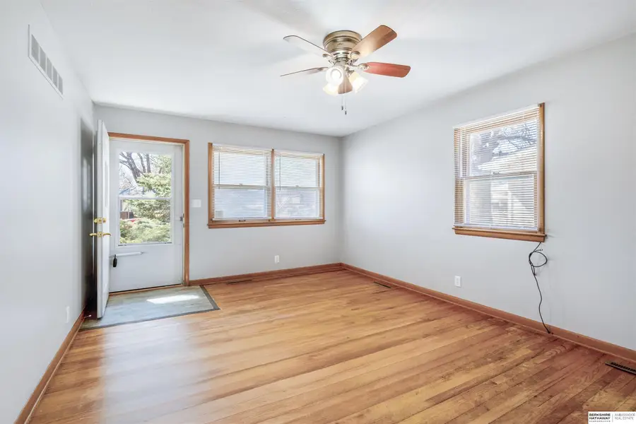 5230 Ervin Street, Lincoln, NE 68504 - #2