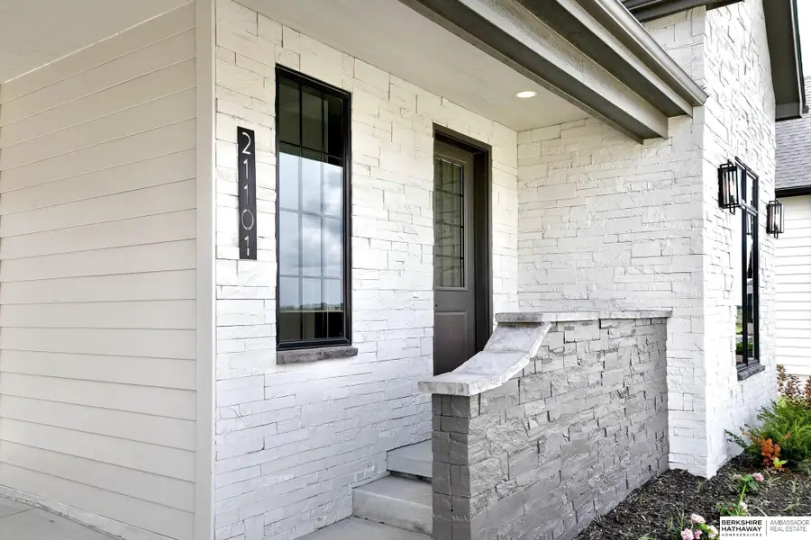 21101 Laurel Avenue, Elkhorn, NE 68022 - #3