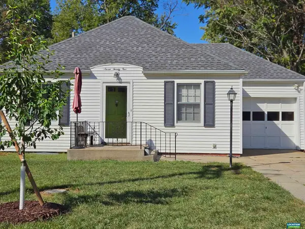 725 S 44th Street, Lincoln, NE 68510