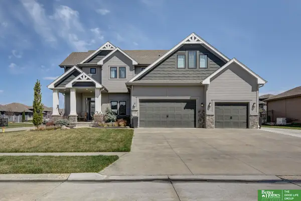 11618 Cooper Street, Papillion, NE 68046