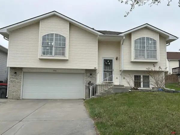 5716 N 20th Street, Lincoln, NE 68521