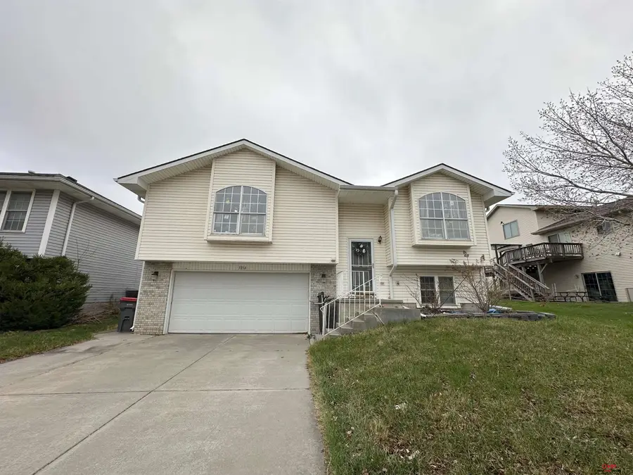 5716 N 20th Street, Lincoln, NE 68521 - #2